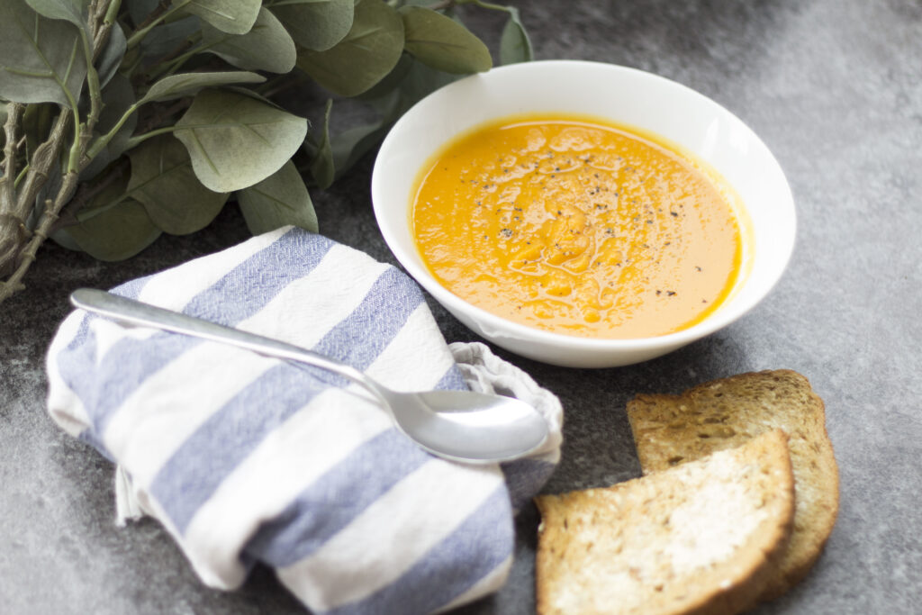 Vegan Carrot and Sweet Potato Soup With Garlic 186 vegan sweet potato soup