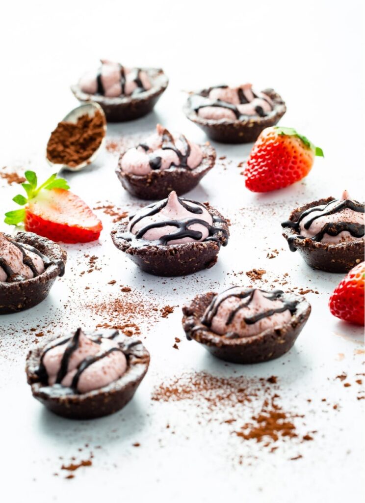 Vegan Valentines Meal Ideas and Recipes 15 Dark Chocolate Strawberry Tarts