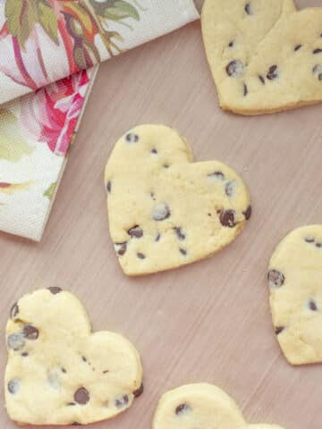 heart shaped chocolate chip biscuits