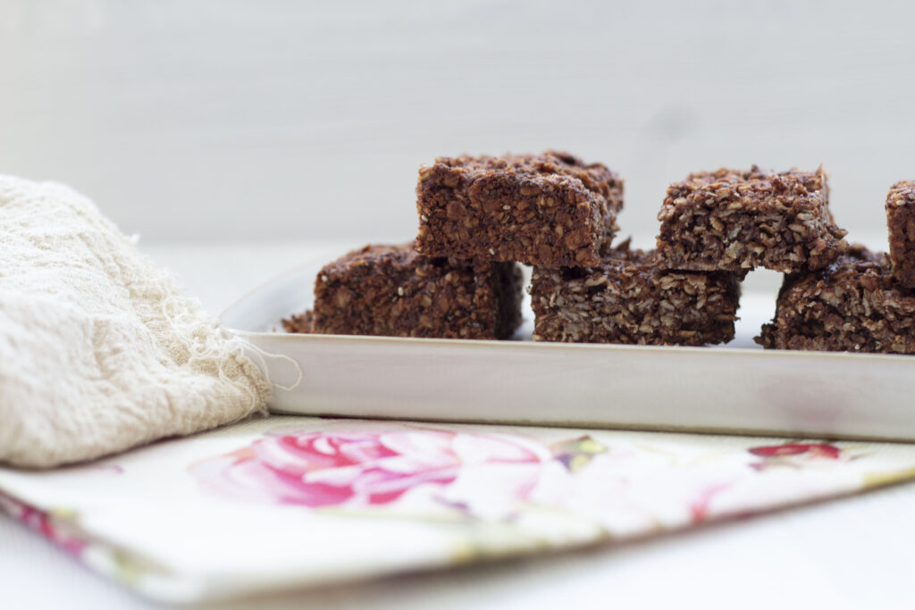 Vegan Chocolate Flapjacks (Healthy Flapjack Recipe) 160 healthy chocolate flapjack recipe