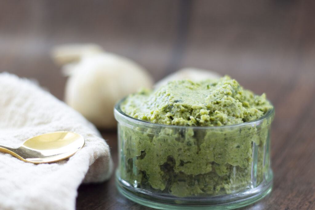The Best Easy and Healthy Vegan Broccoli Recipes 18 Broccoli pesto recipe
