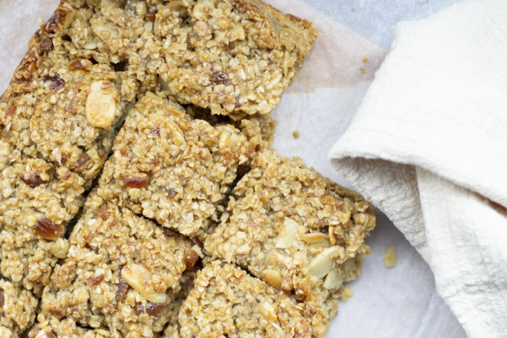 Vegan Apricot Flapjacks Recipe (Gluten Free) 163 Apricot flapjacks